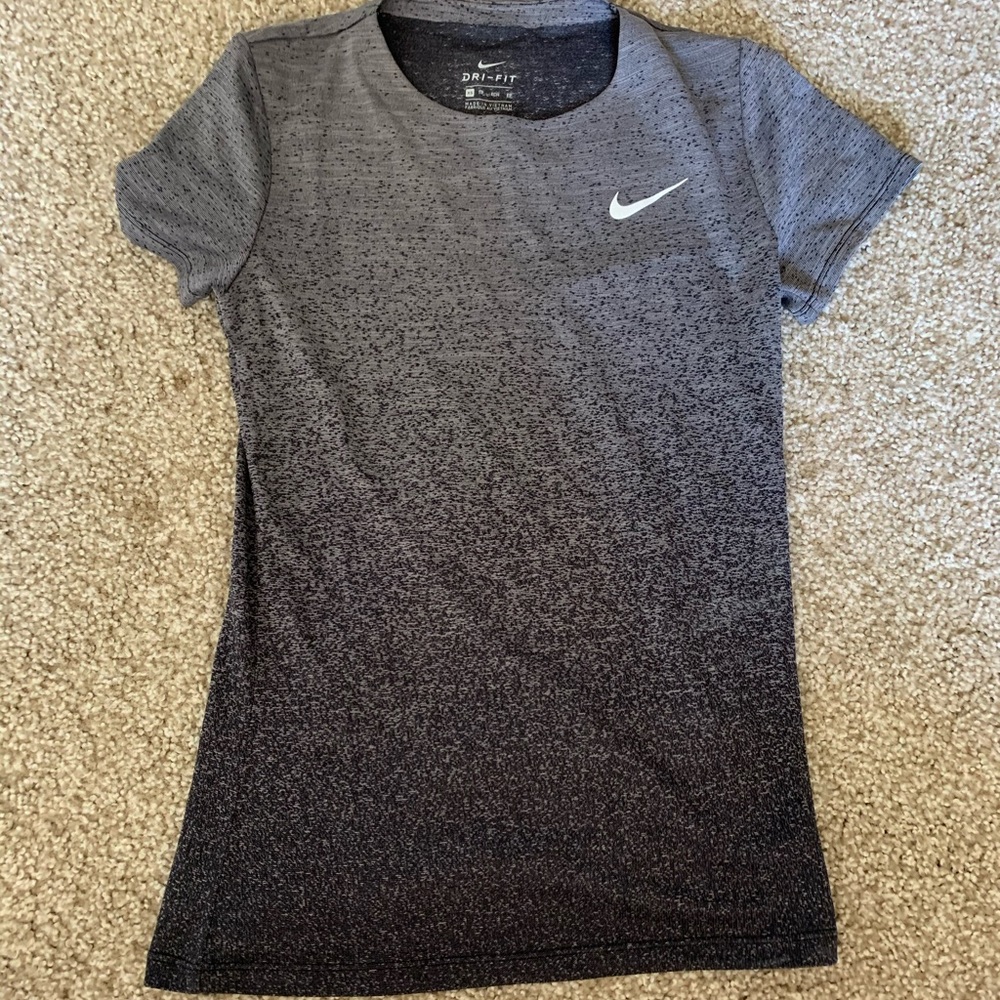 Never worn Nike gray and black athletic shirt!